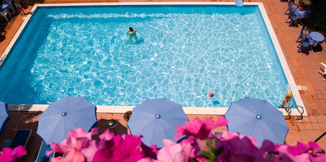 Hotel Leuco' มาร์ตินซิกูโร ภายนอก รูปภาพ