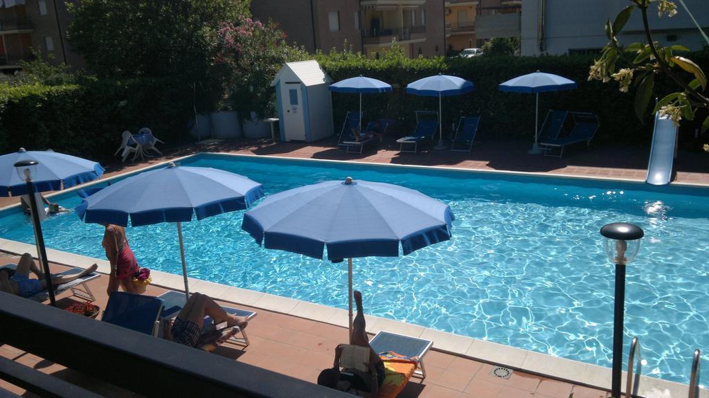 Hotel Leuco' มาร์ตินซิกูโร ภายนอก รูปภาพ