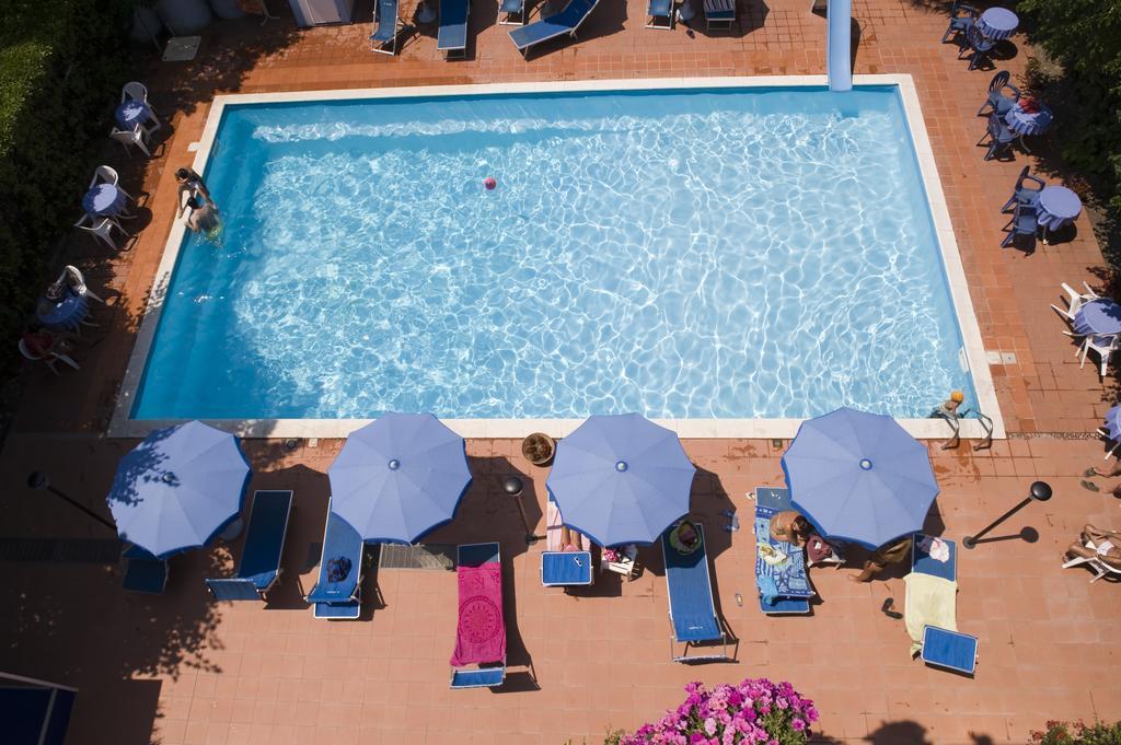 Hotel Leuco' มาร์ตินซิกูโร ภายนอก รูปภาพ
