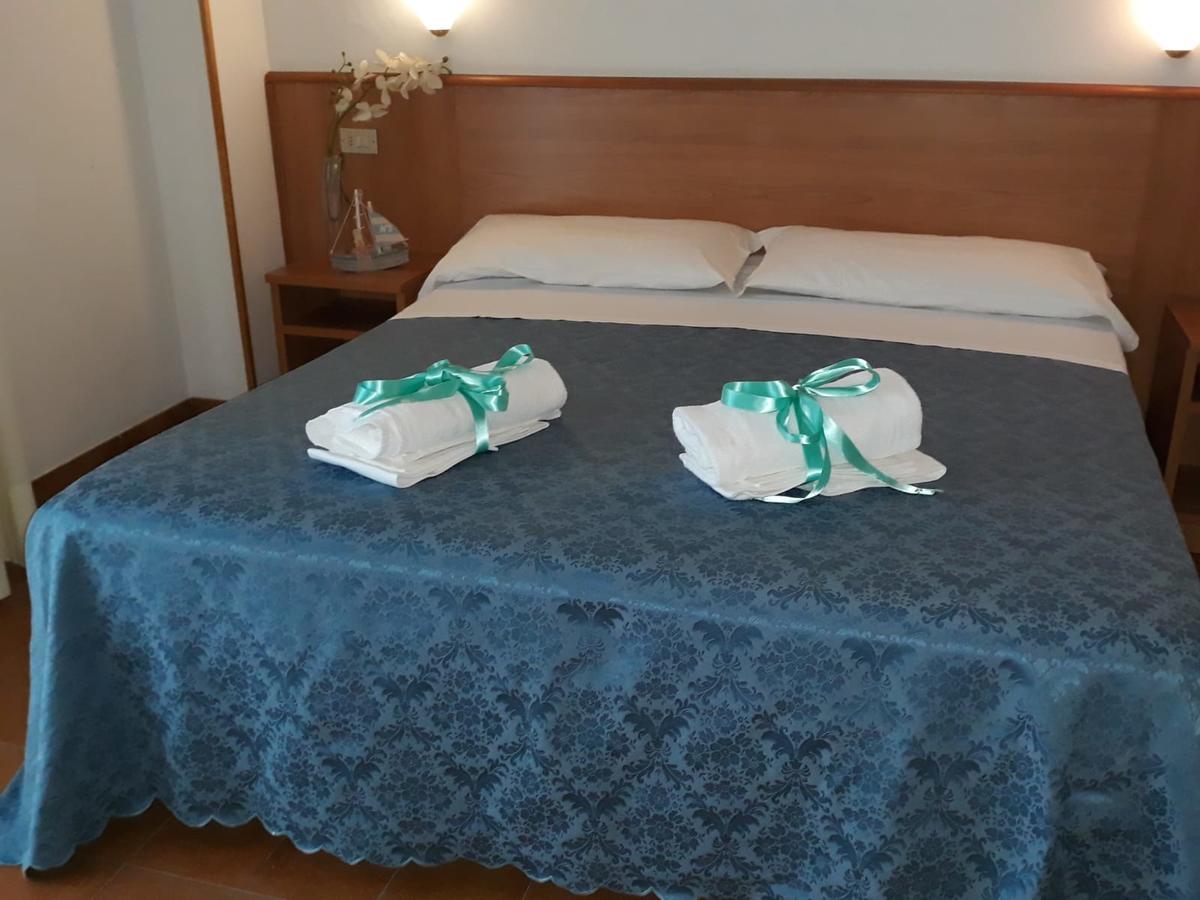 Hotel Leuco' มาร์ตินซิกูโร ภายนอก รูปภาพ