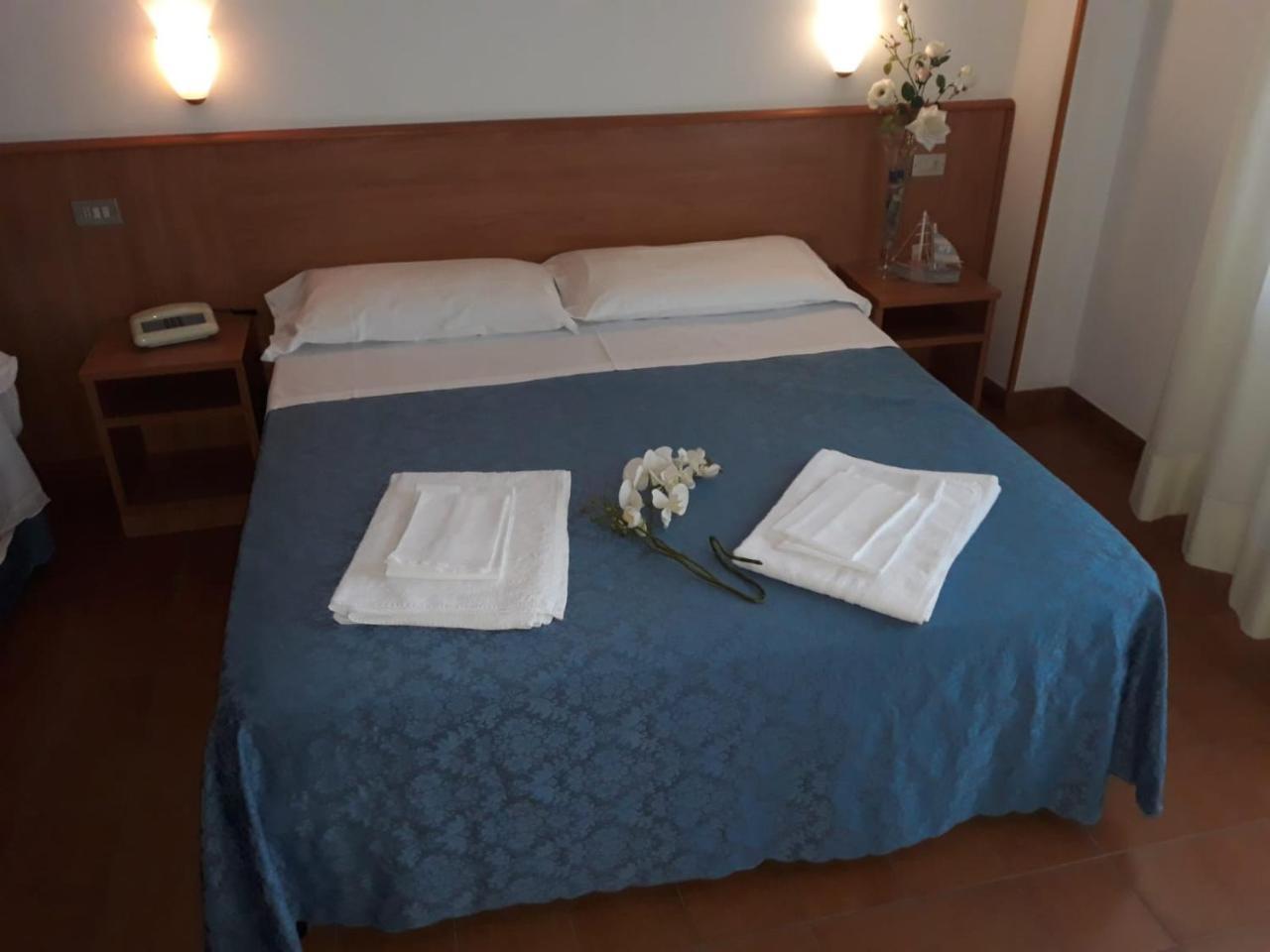 Hotel Leuco' มาร์ตินซิกูโร ภายนอก รูปภาพ